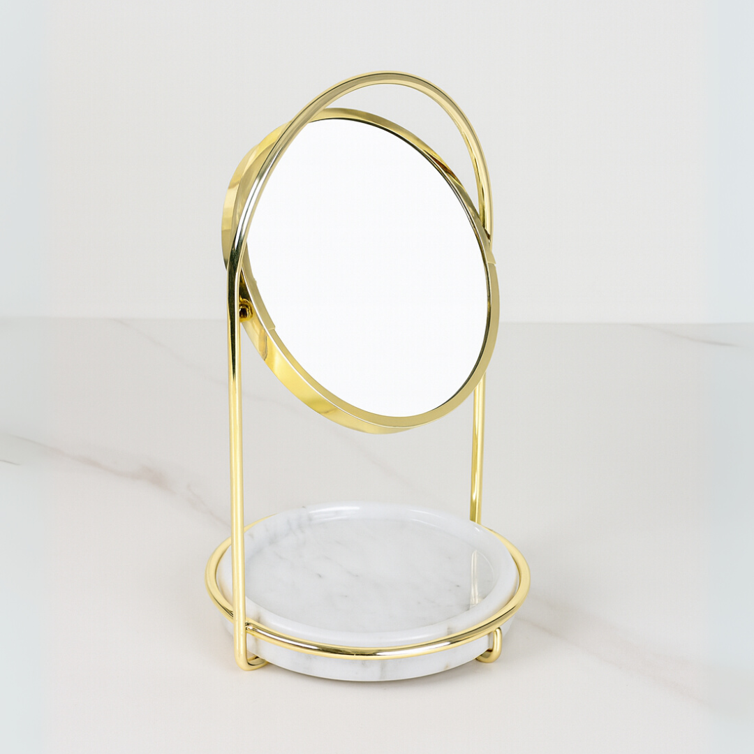 Elegante marmeren make-upspiegel met dienblad – metalen afwerking in twee tinten