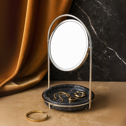 Elegante marmeren make-upspiegel met dienblad – metalen afwerking in twee tinten