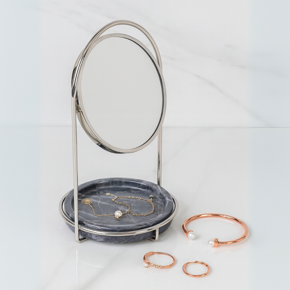 Elegante marmeren make-upspiegel met dienblad – metalen afwerking in twee tinten